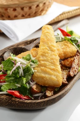 Pacific West Tempura Fish Fillets With Thai Salad